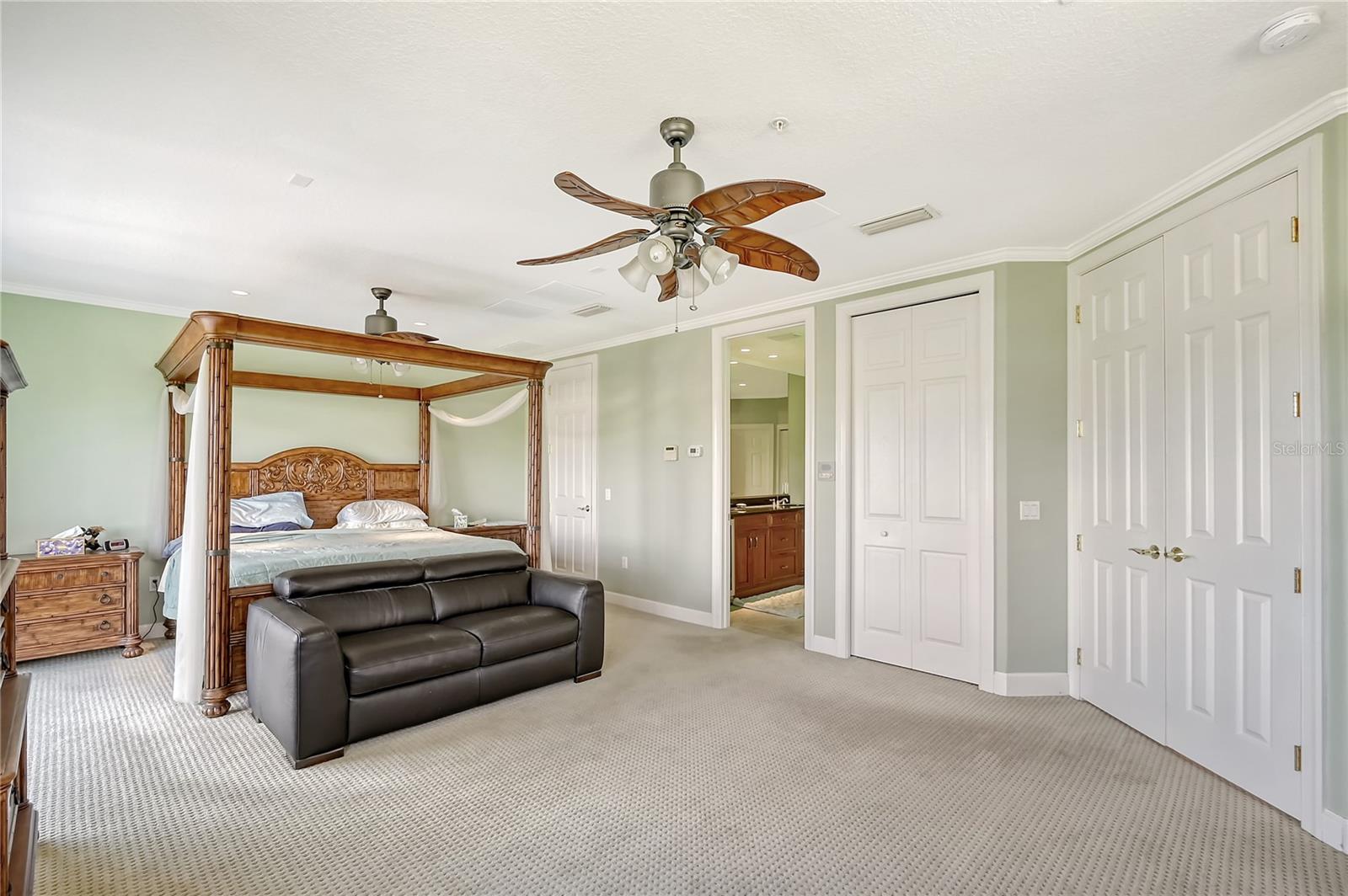 A4628207 Property Photo