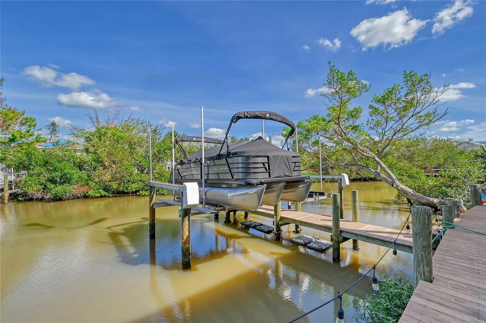 A4628207 Property Photo