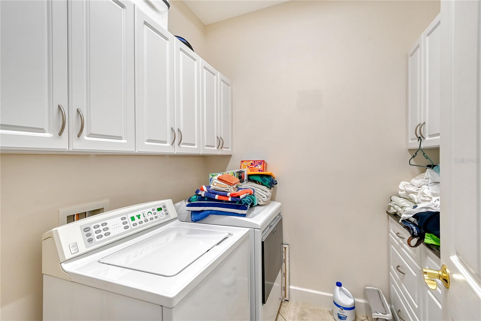 A4628207 Property Photo