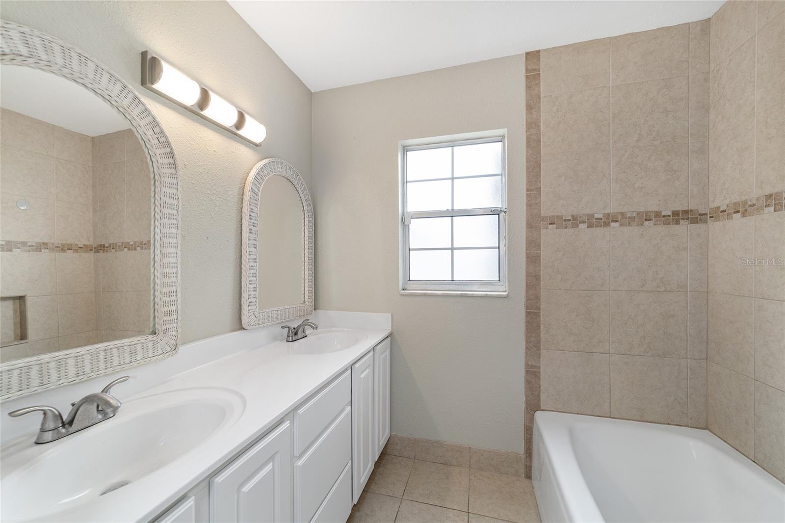 1857 NE 40TH CIR, OCALA, FL, 34470