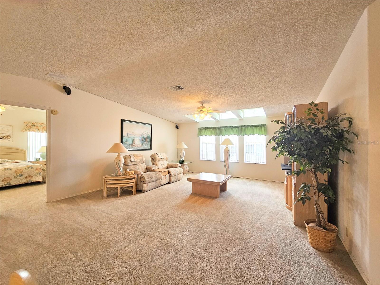 6604 SCENIC POINT DR SE, WINTER HAVEN, FL, 33884