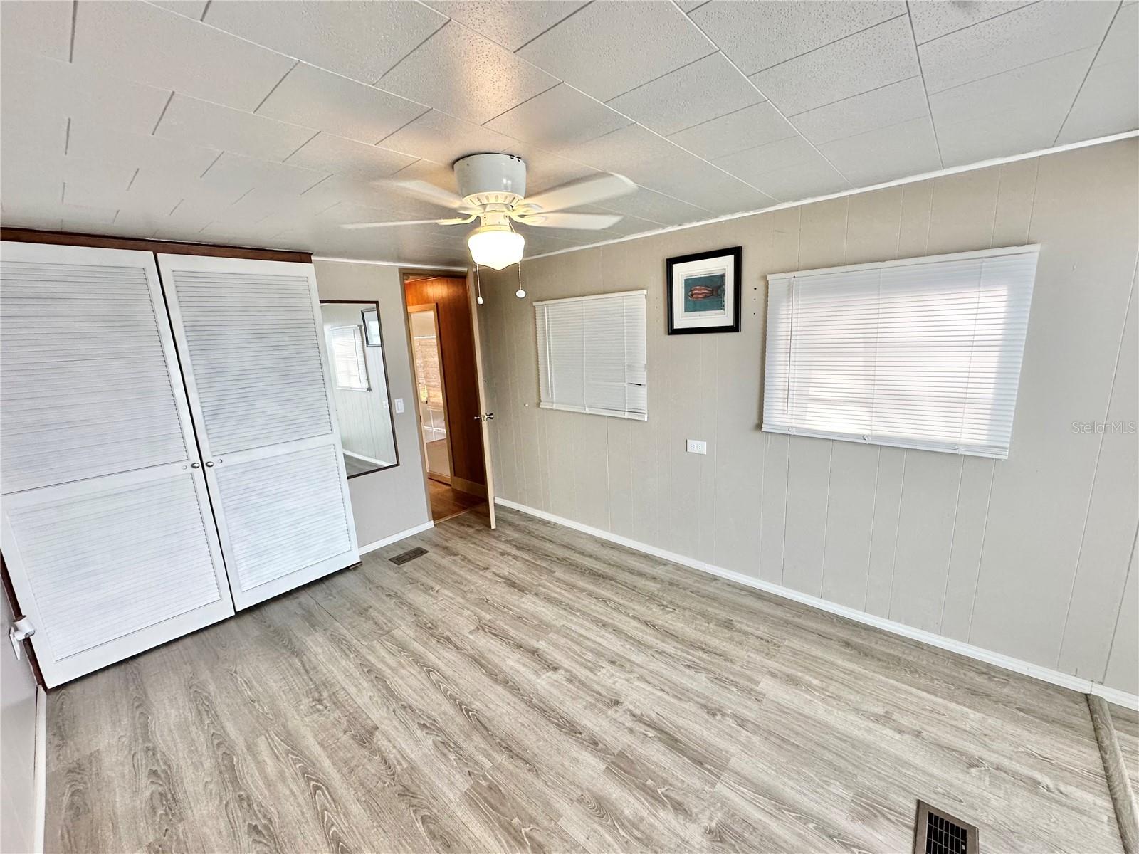 926 VILLA LAGOON DR, TAVARES, FL, 32778