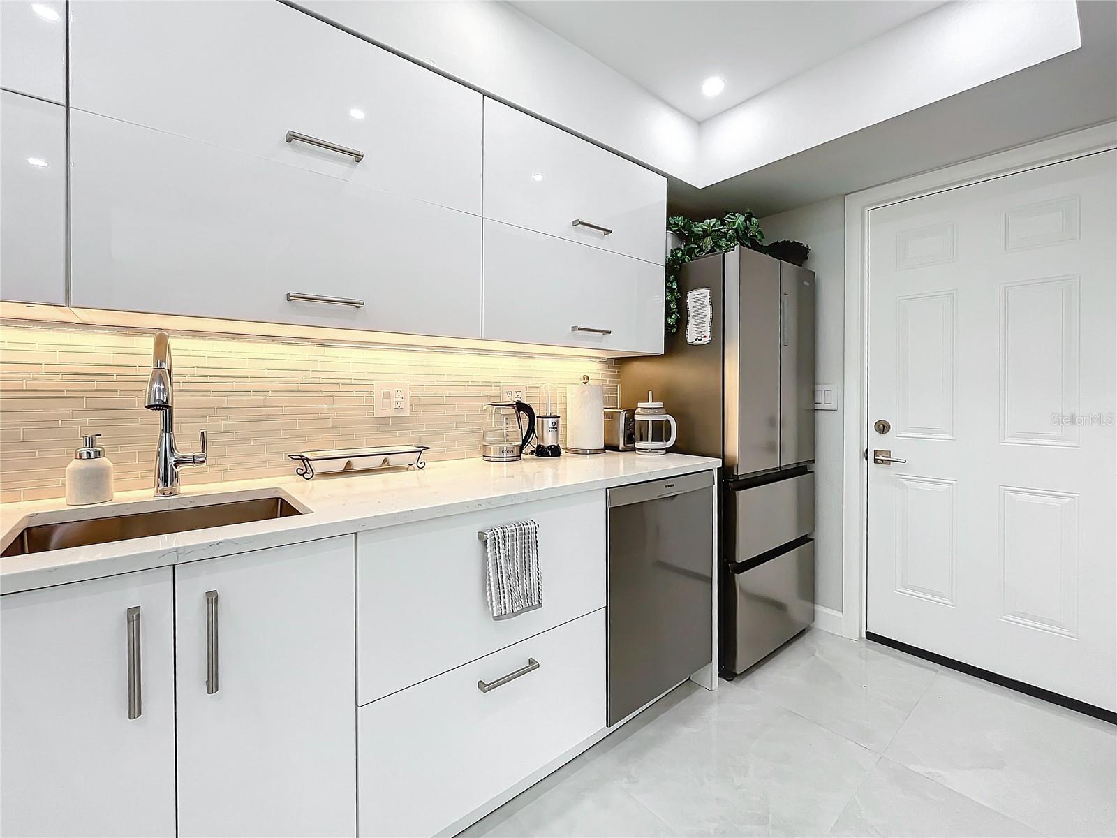 1845 BOUGH AVE #B, CLEARWATER, FL, 33760