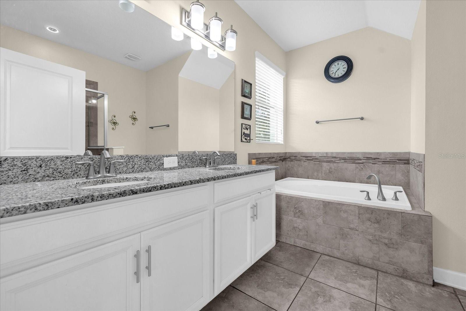 11801 GINSBERG PL, ORLANDO, FL, 32832