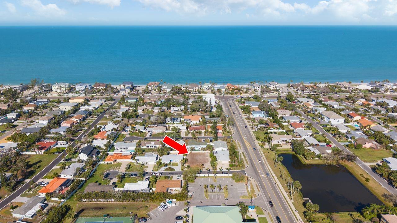 1020 CEDAR DR, BELLEAIR BEACH, FL, 33786