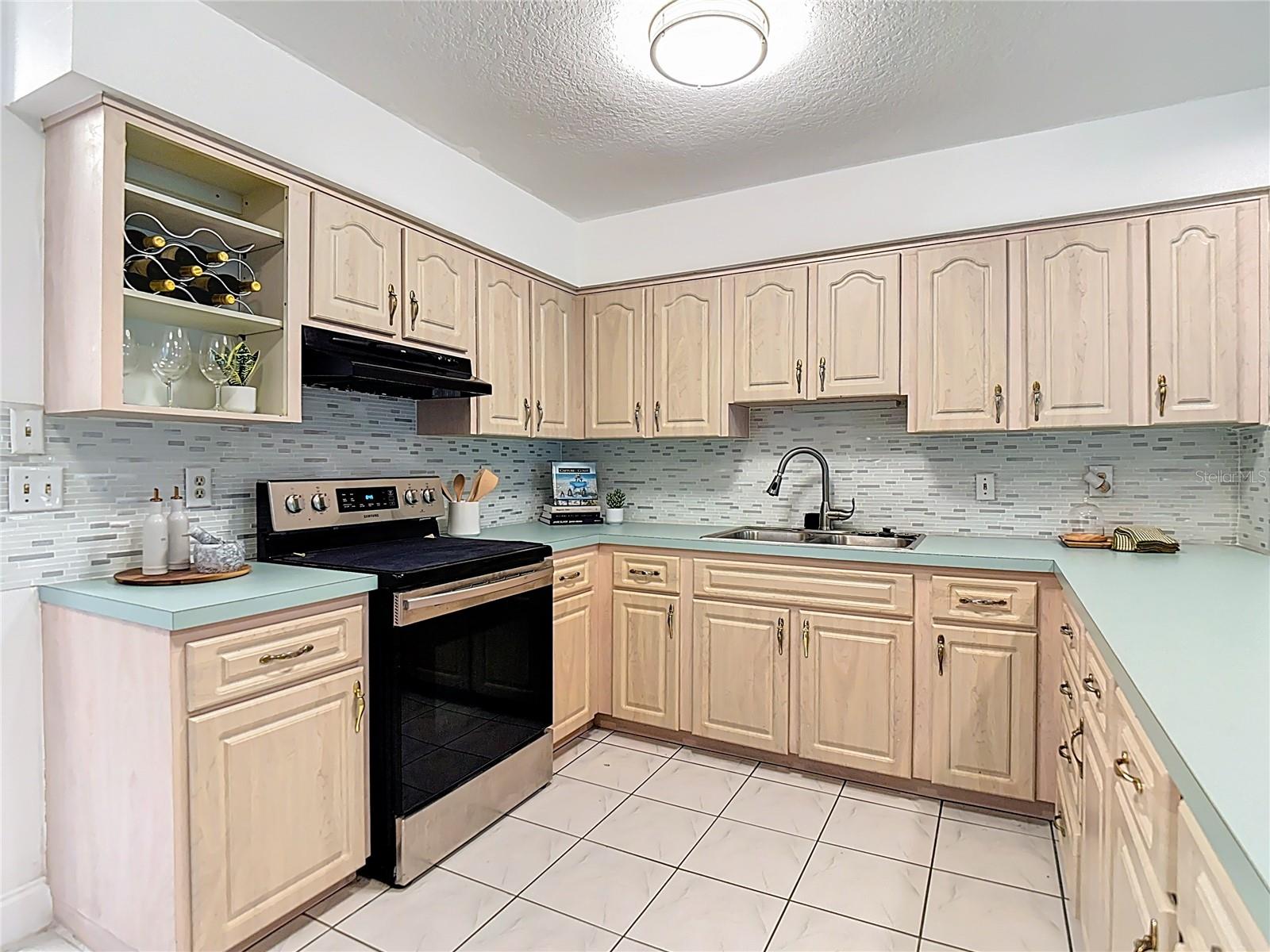 5344 LOWELL AVE, SPRING HILL, FL, 34609