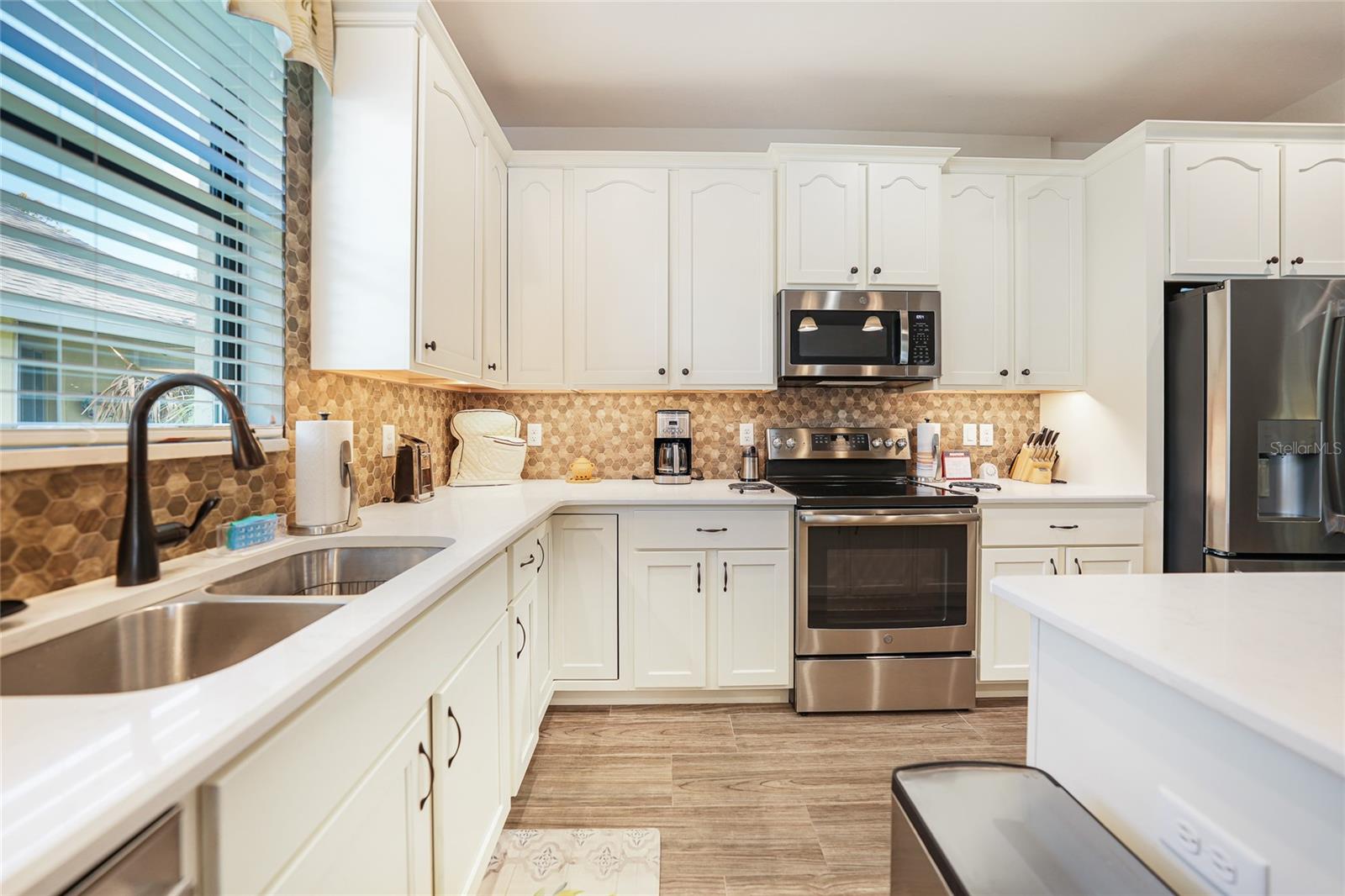 632 ROSE APPLE CIR, PORT CHARLOTTE, FL, 33954