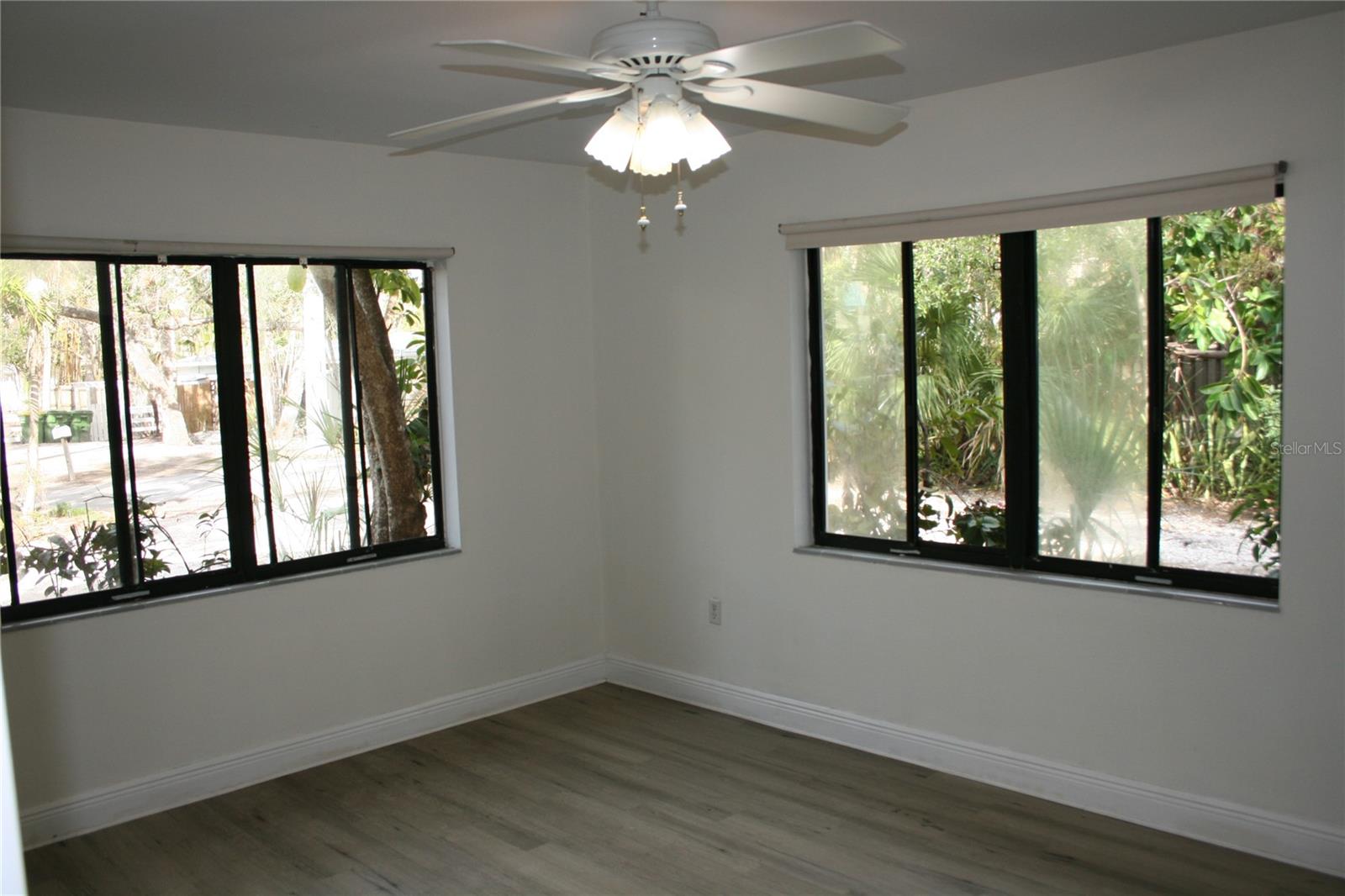 144 GARDEN LN, SARASOTA, FL, 34242