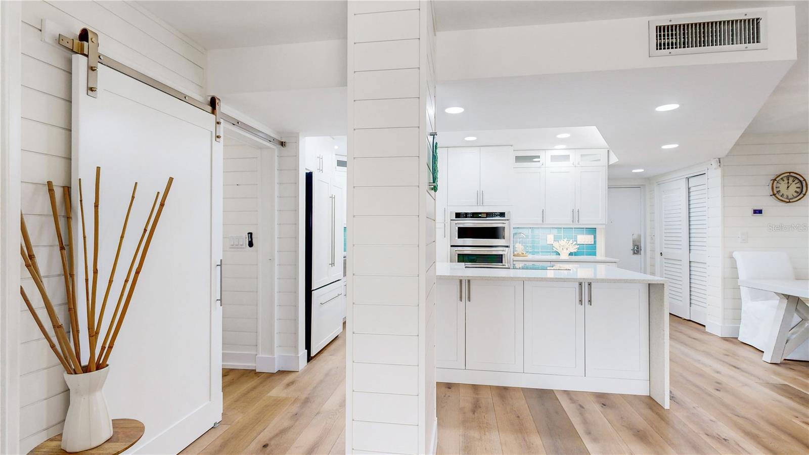 4900 BRITTANY DR S #802, ST PETERSBURG, FL, 33715