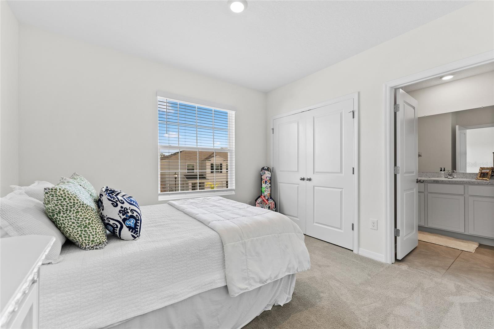9258 ROCK HARBOUR WAY, TAMPA, FL, 33637