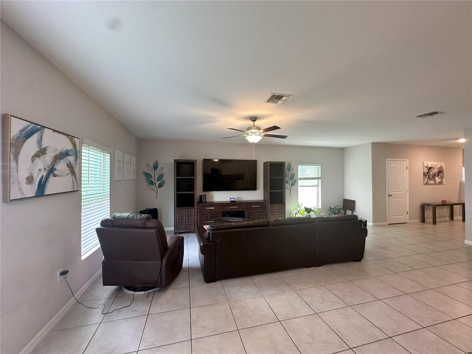 7208 PEARLY EVERLASTING AVE, TAMPA, FL, 33619