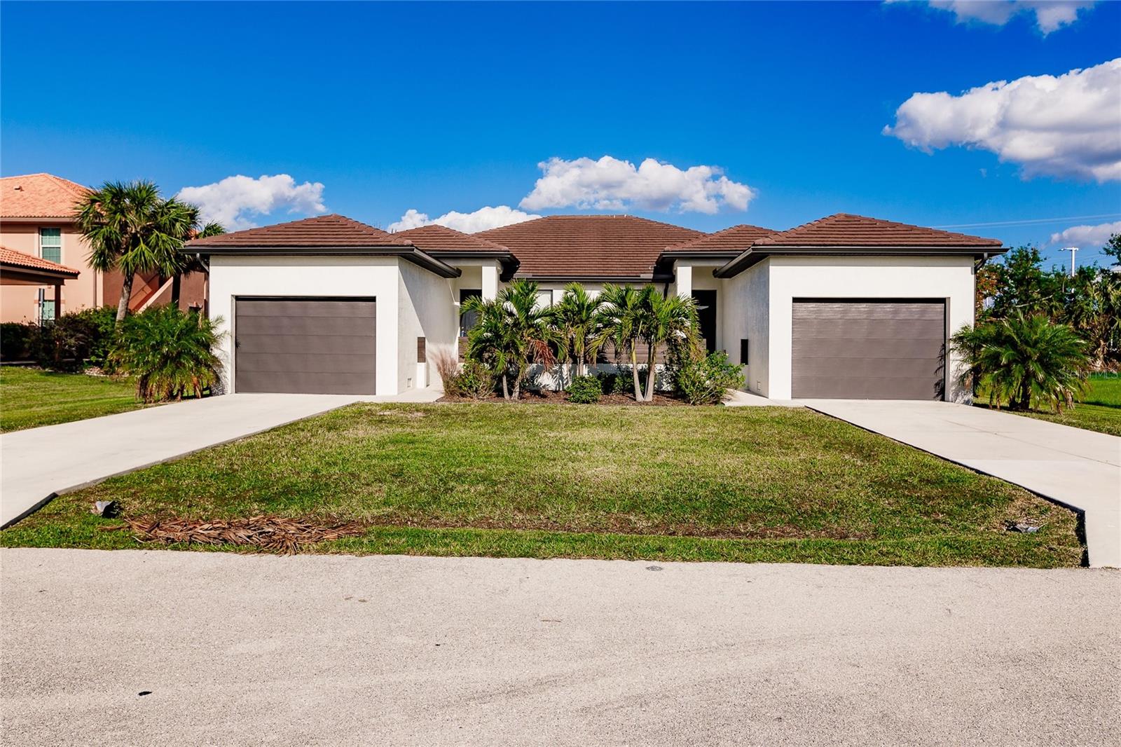 2725 MAGDALINA DR, PUNTA GORDA, FL, 33950
