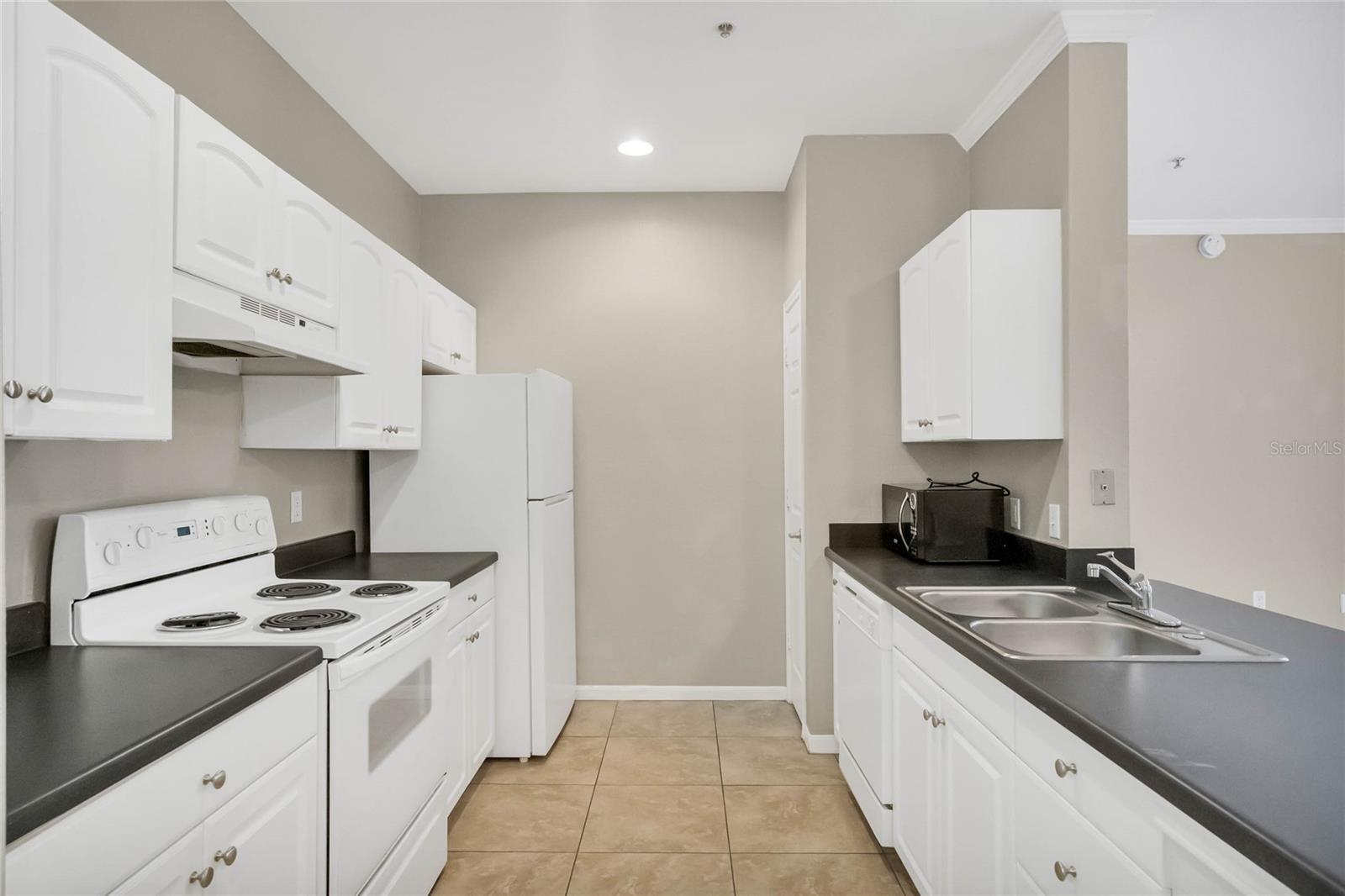 860 N ORANGE AVE #424, ORLANDO, FL, 32801