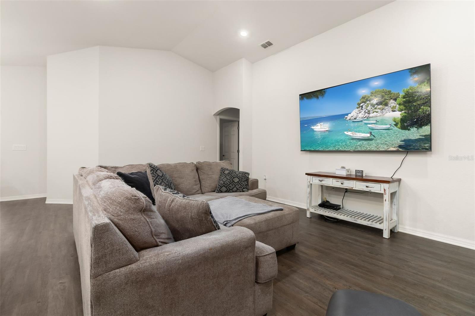 737 DAPHNE DR, POLK CITY, FL, 33868