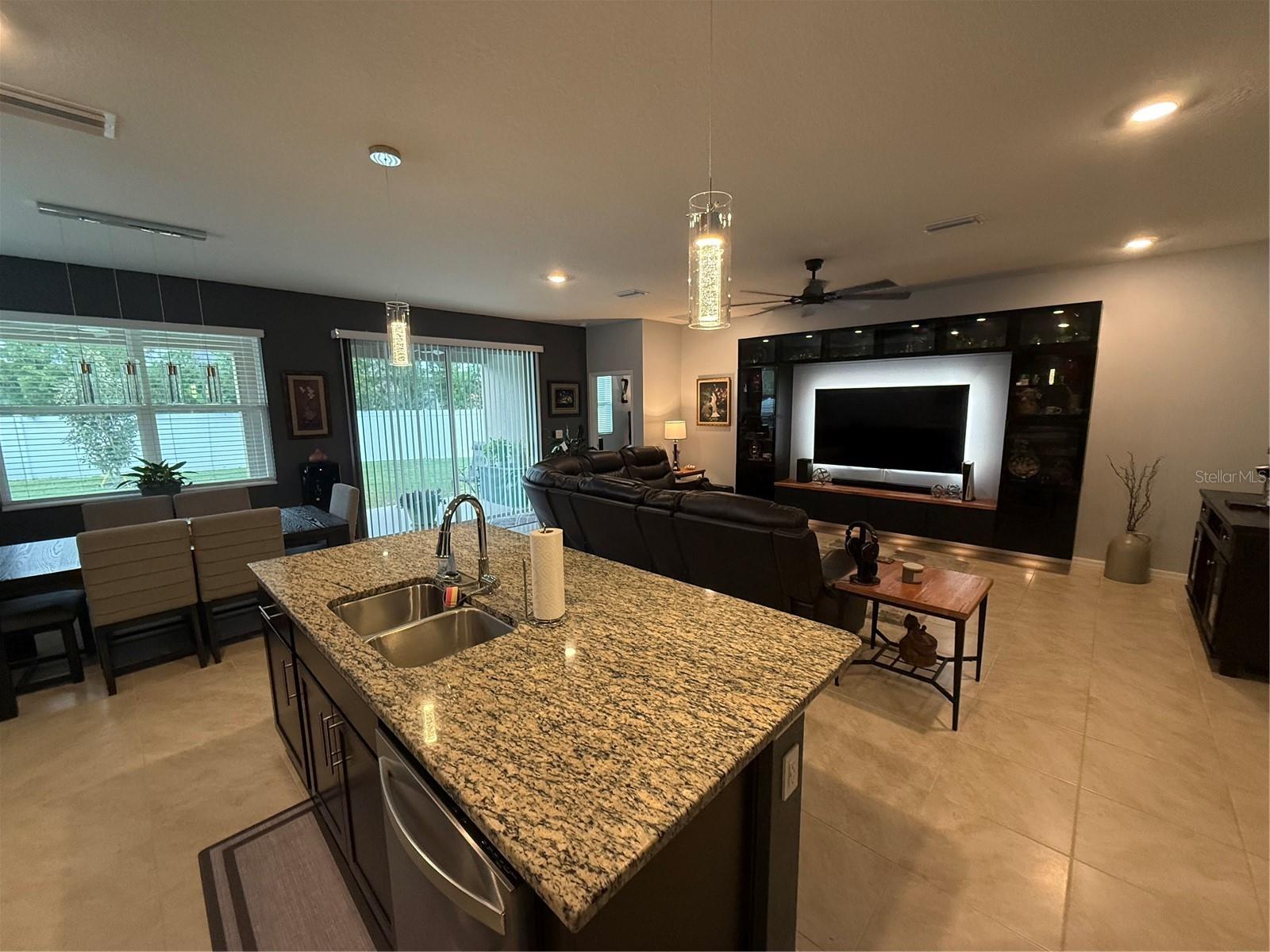 13323 WATERLEAF GARDEN CIR, RIVERVIEW, FL, 33579