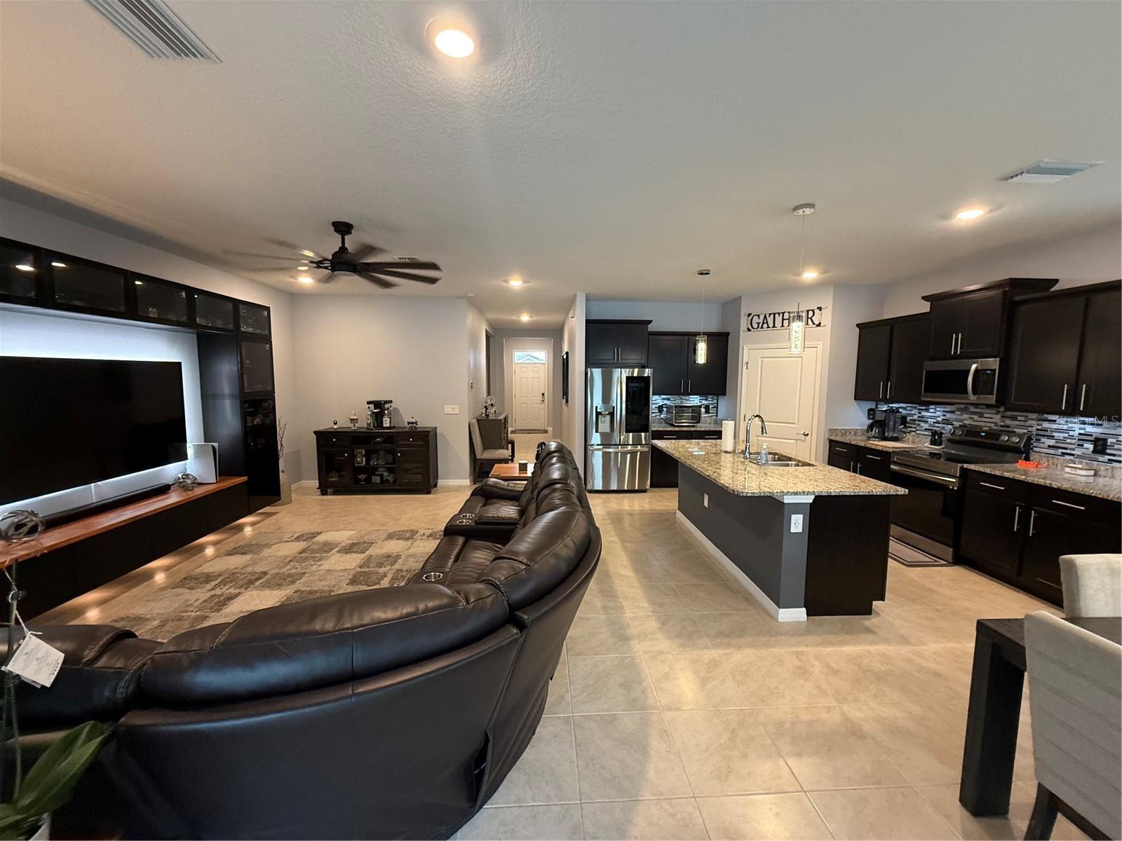 13323 WATERLEAF GARDEN CIR, RIVERVIEW, FL, 33579