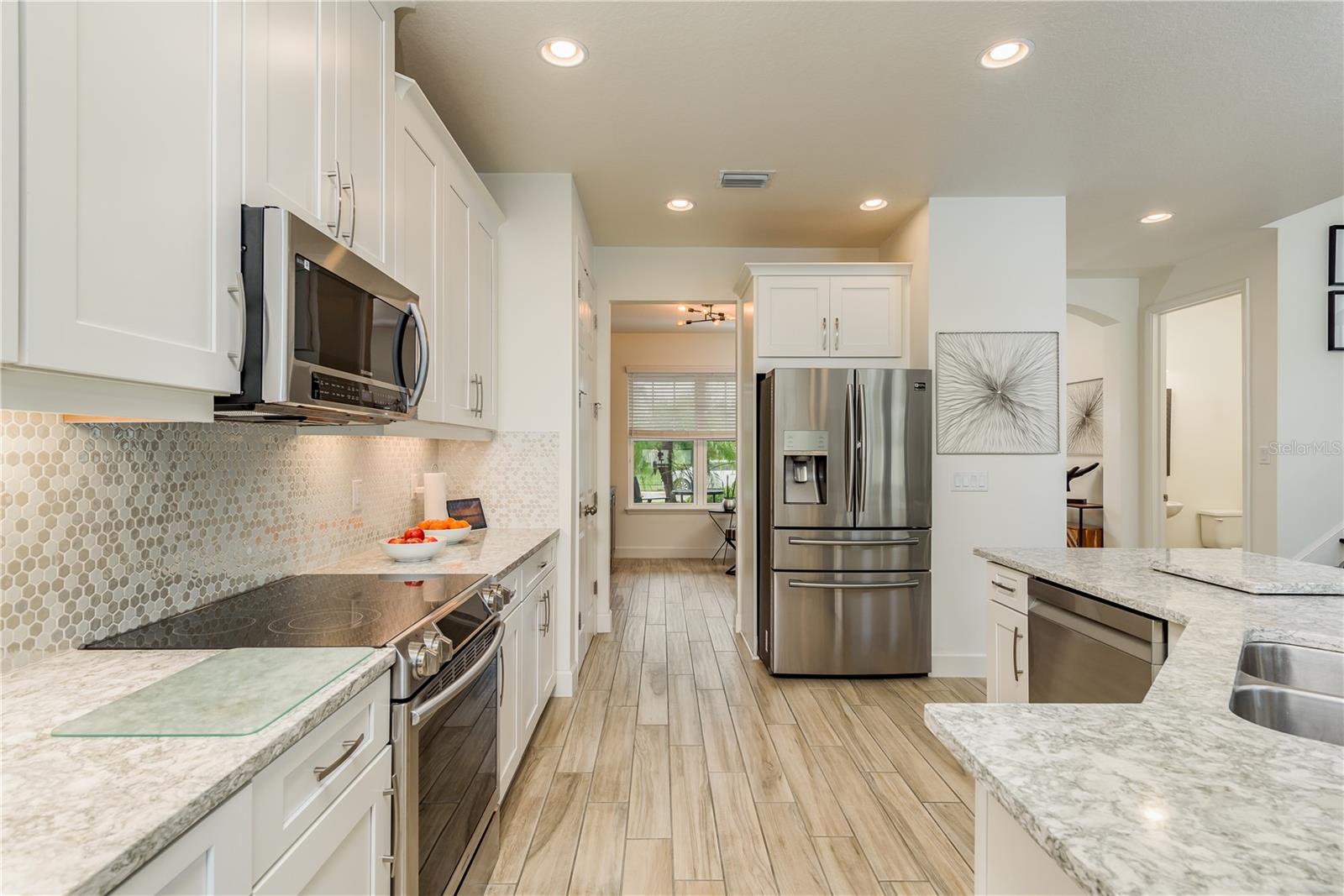 8011 MARBELLA CREEK AVE, TAMPA, FL, 33625