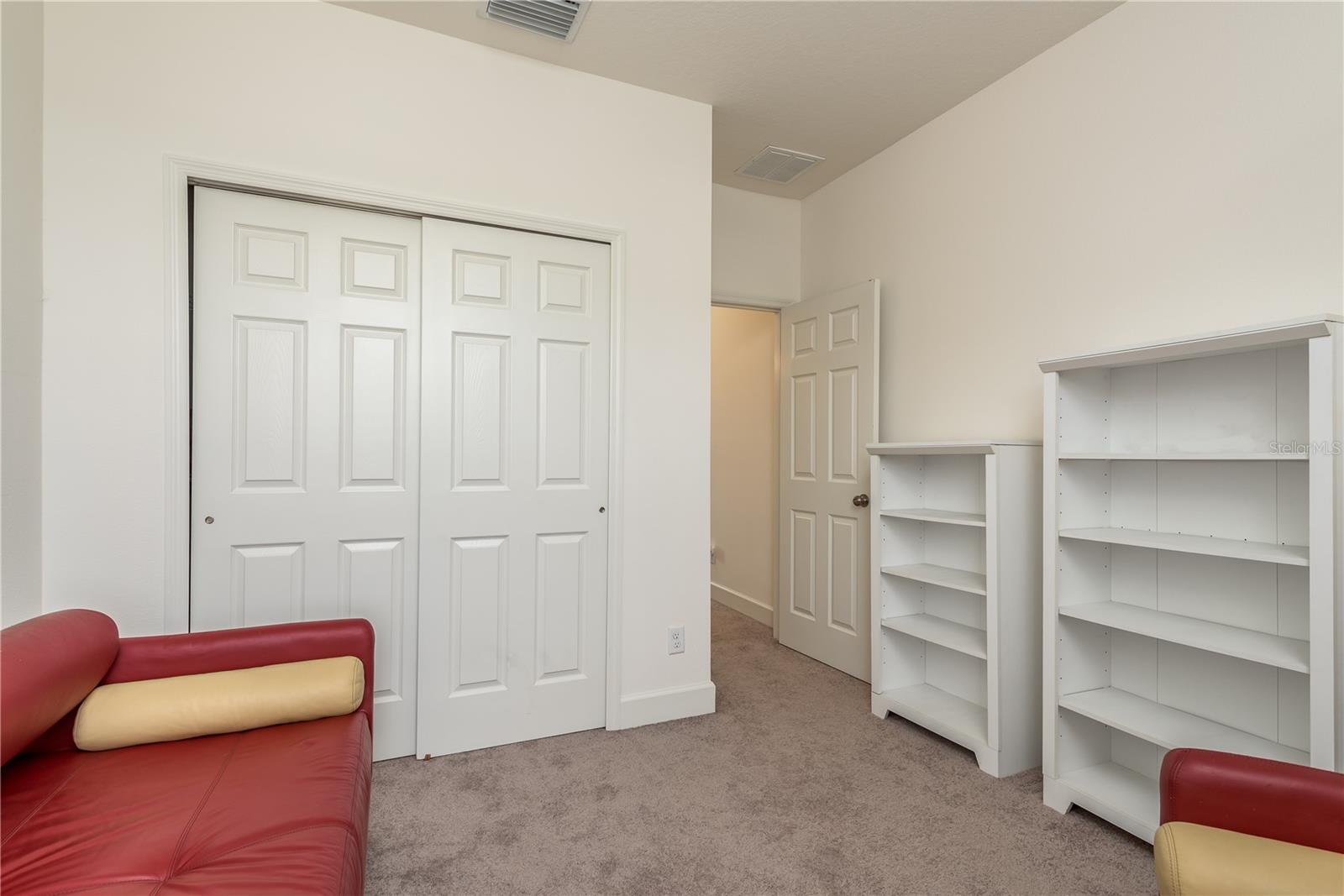 8011 MARBELLA CREEK AVE, TAMPA, FL, 33625