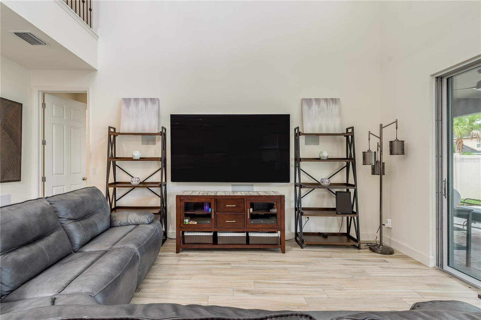 8011 MARBELLA CREEK AVE, TAMPA, FL, 33625