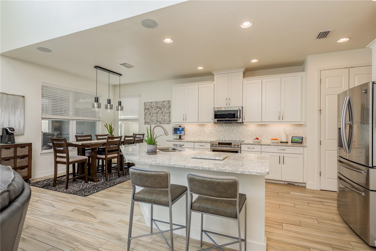 8011 MARBELLA CREEK AVE, TAMPA, FL, 33625