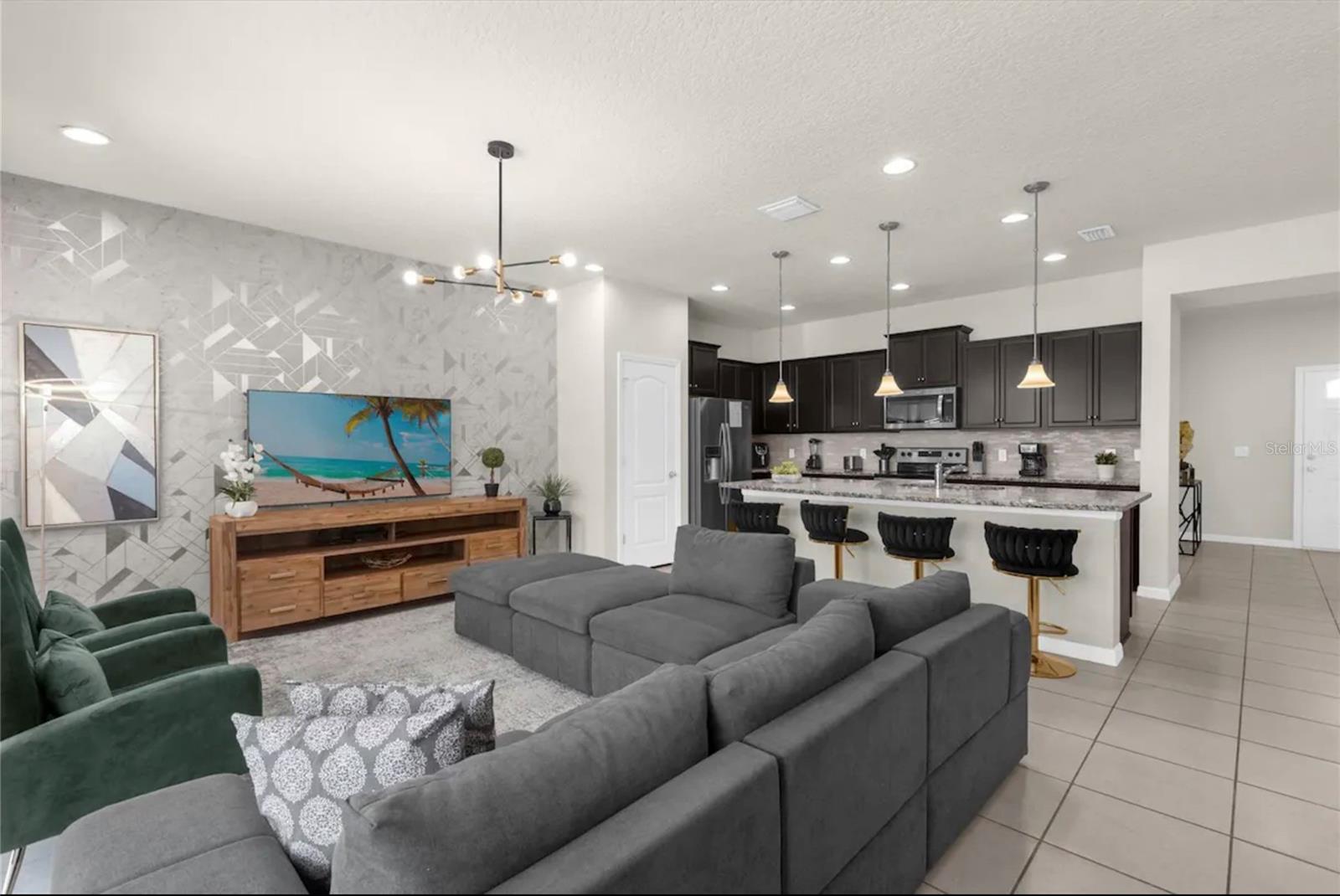 2412 DUBAI ST, KISSIMMEE, FL, 34747