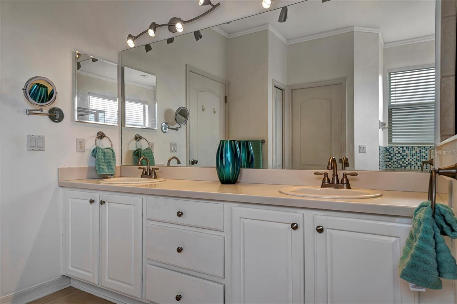 8019 HAVEN HARBOUR WAY, BRADENTON, FL, 34212