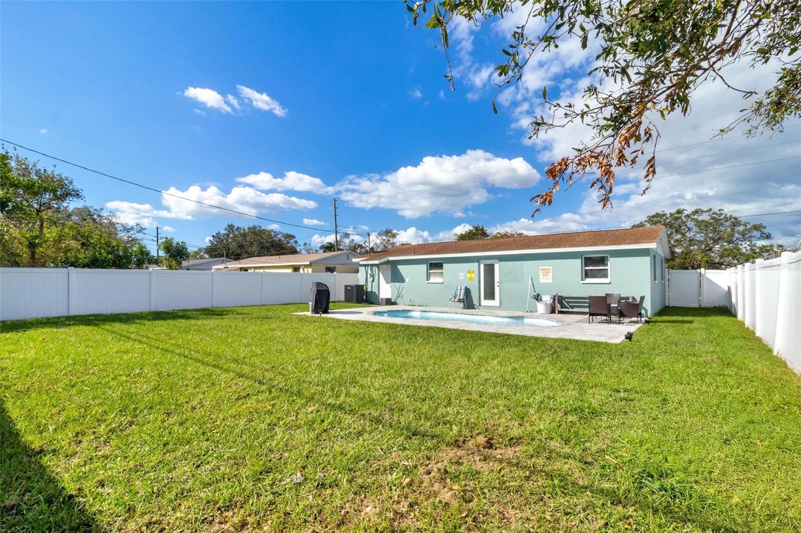 6844 82ND AVE N, PINELLAS PARK, FL, 33781