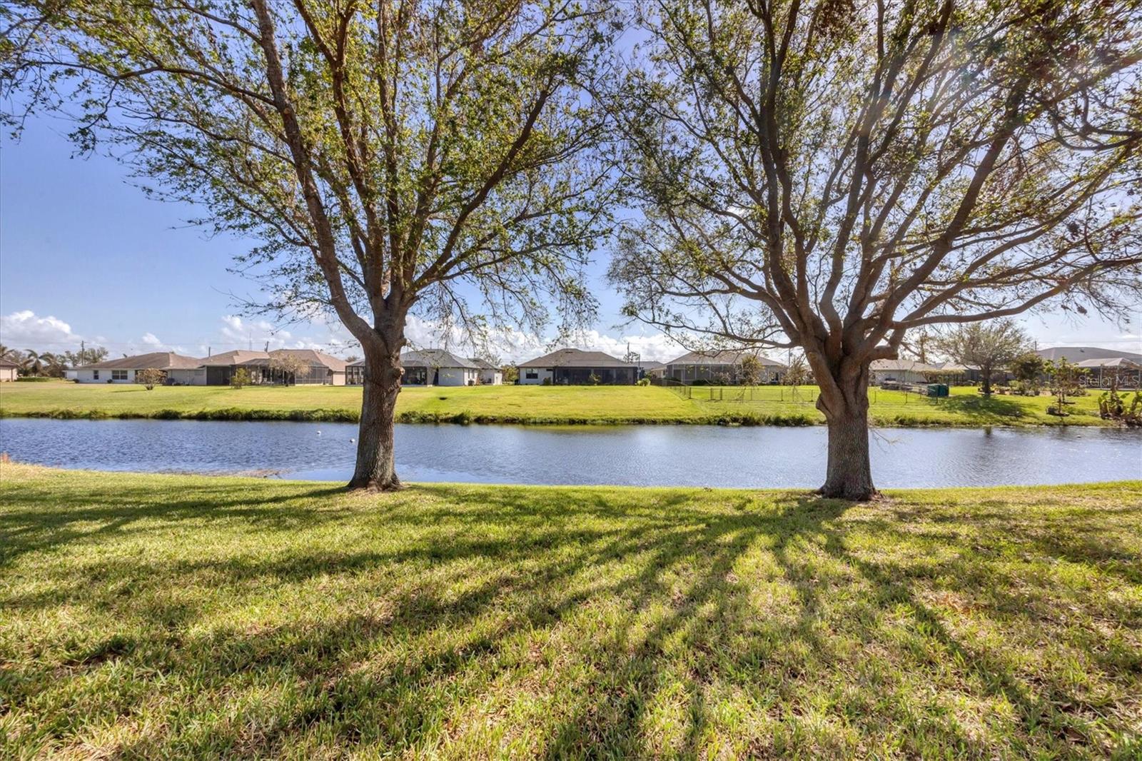 935 ROTONDA CIR, ROTONDA WEST, FL, 33947