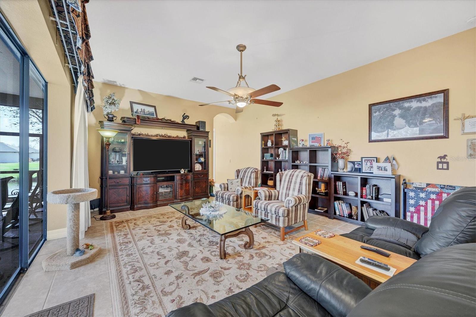 935 ROTONDA CIR, ROTONDA WEST, FL, 33947