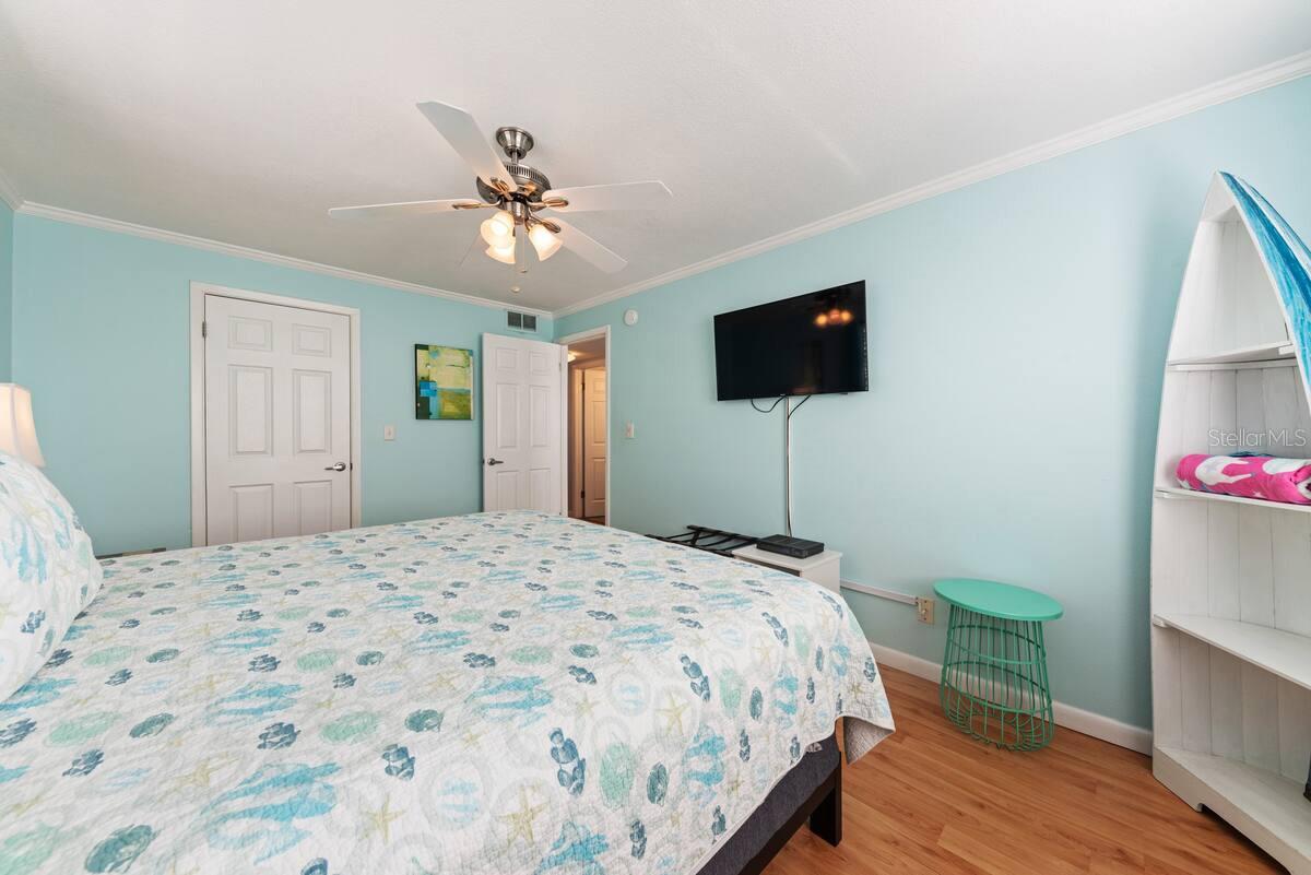 2109 GULF BLVD #1B, INDIAN ROCKS BEACH, FL, 33785
