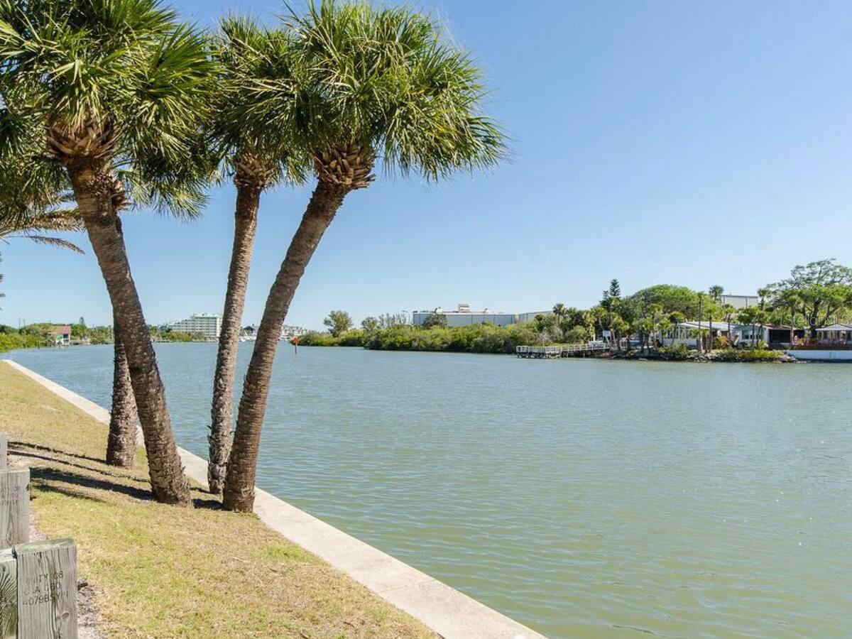 2109 GULF BLVD #1B, INDIAN ROCKS BEACH, FL, 33785