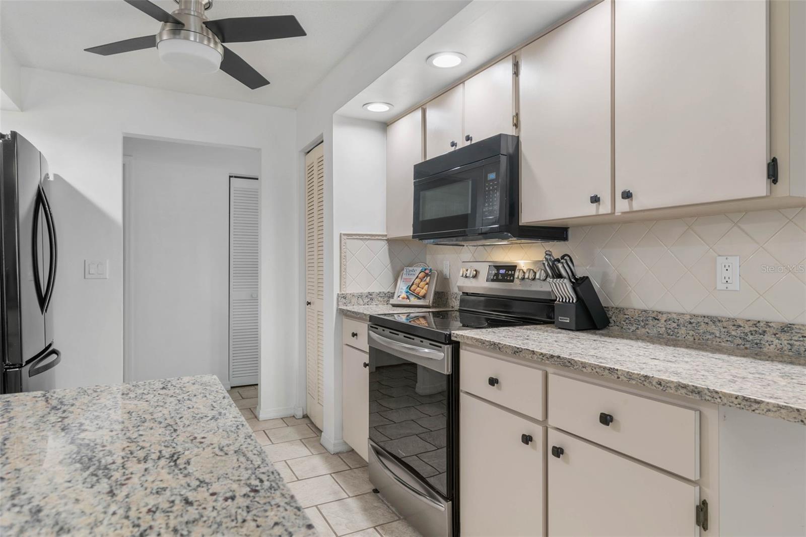 19 BARKLEY LN, PALM COAST, FL, 32137