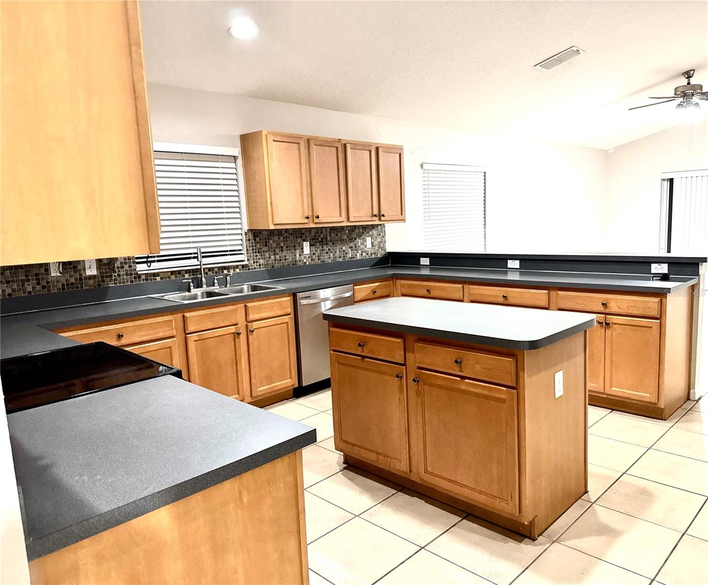2059 NEWTOWN RD, GROVELAND, FL, 34736