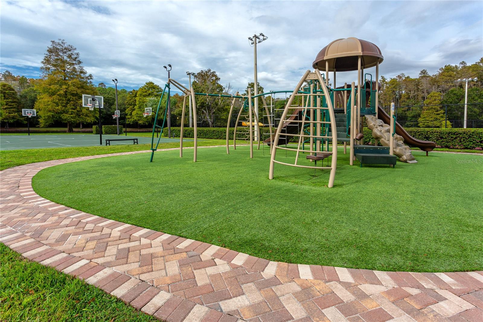 3454 HILLMOOR DR, PALM HARBOR, FL, 34685
