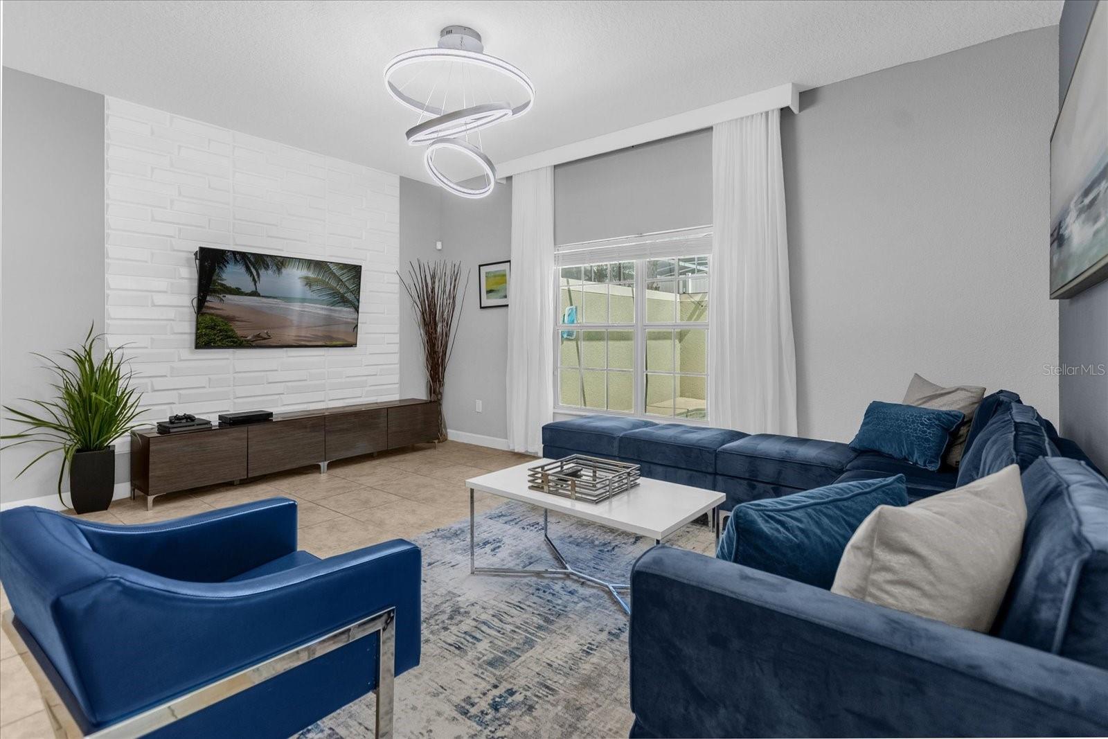 2933 BANANA PALM DR, KISSIMMEE, FL, 34747