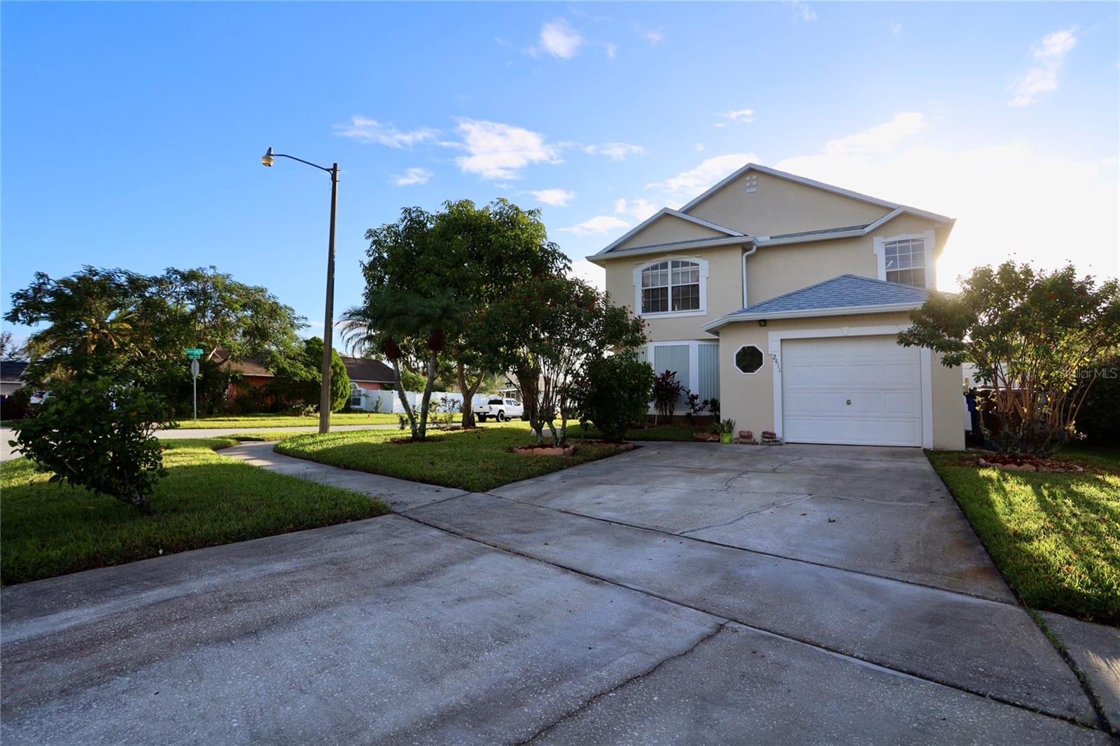 2411 PARSONS POND CIR, KISSIMMEE, FL, 34743