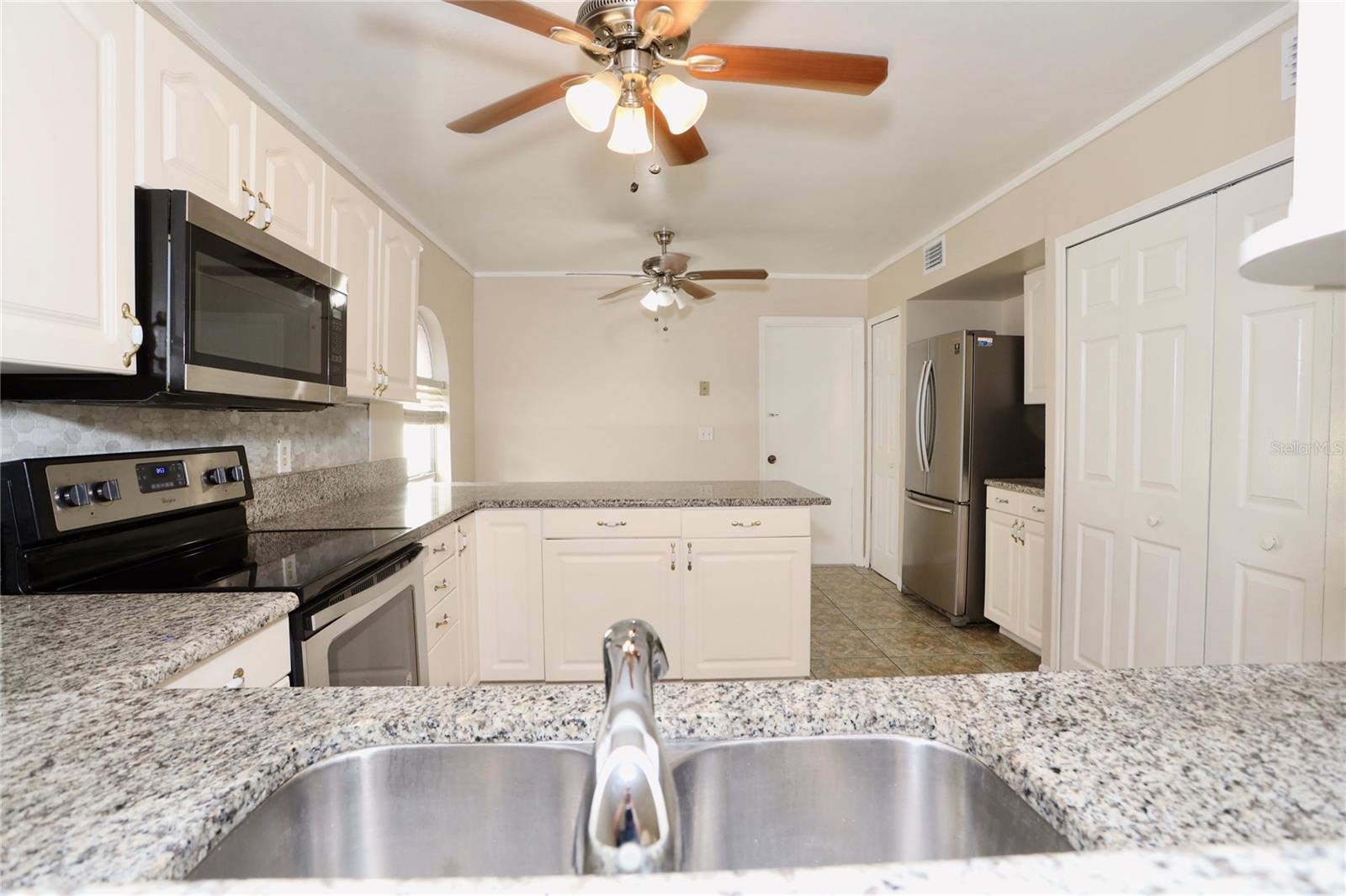 2411 PARSONS POND CIR, KISSIMMEE, FL, 34743