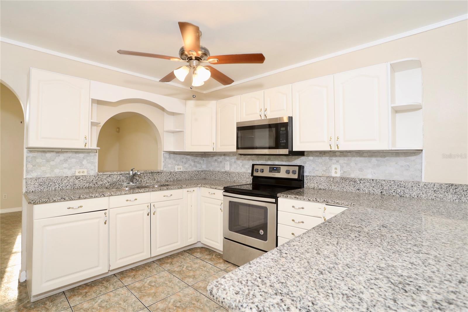 2411 PARSONS POND CIR, KISSIMMEE, FL, 34743