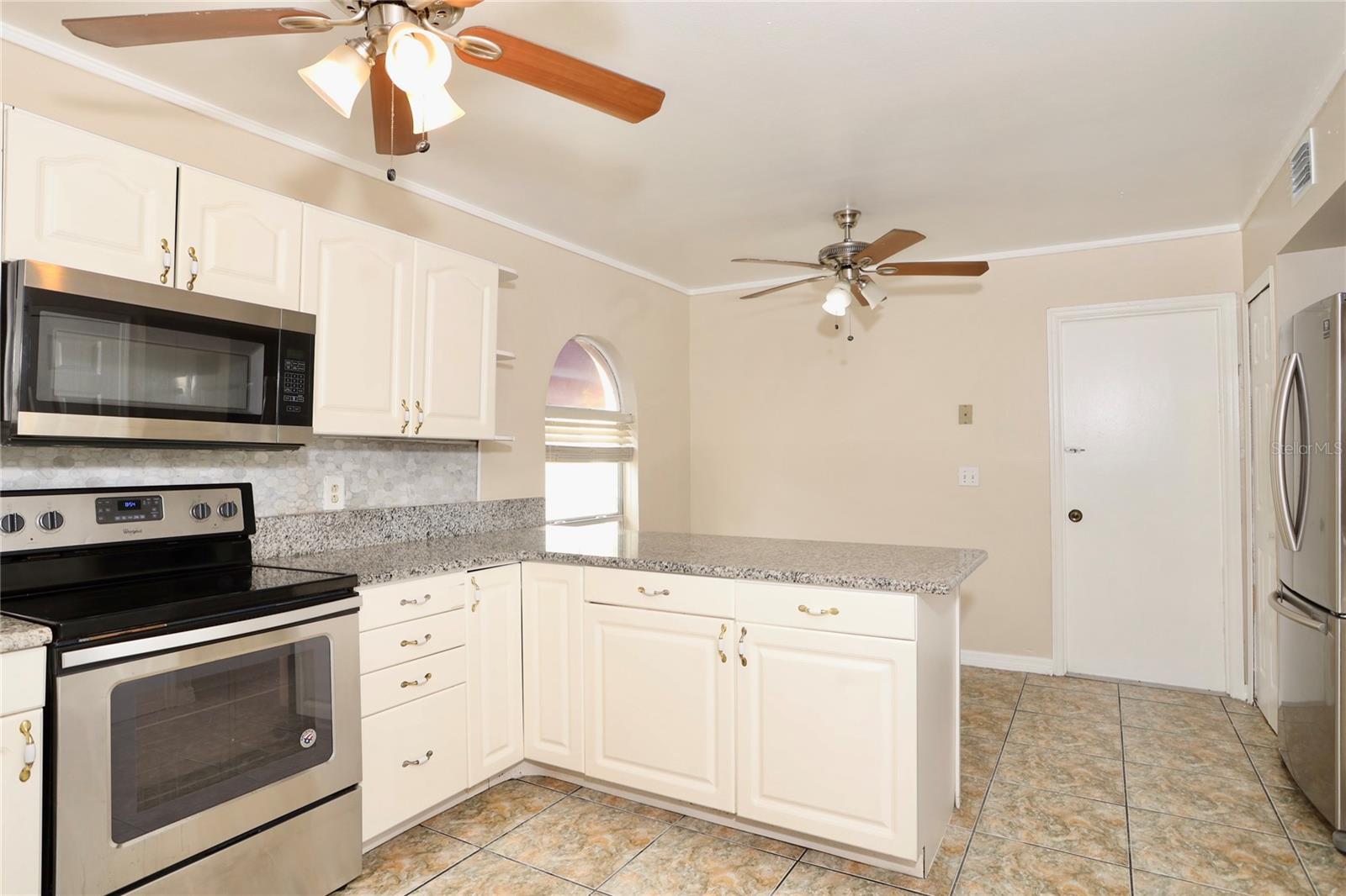 2411 PARSONS POND CIR, KISSIMMEE, FL, 34743