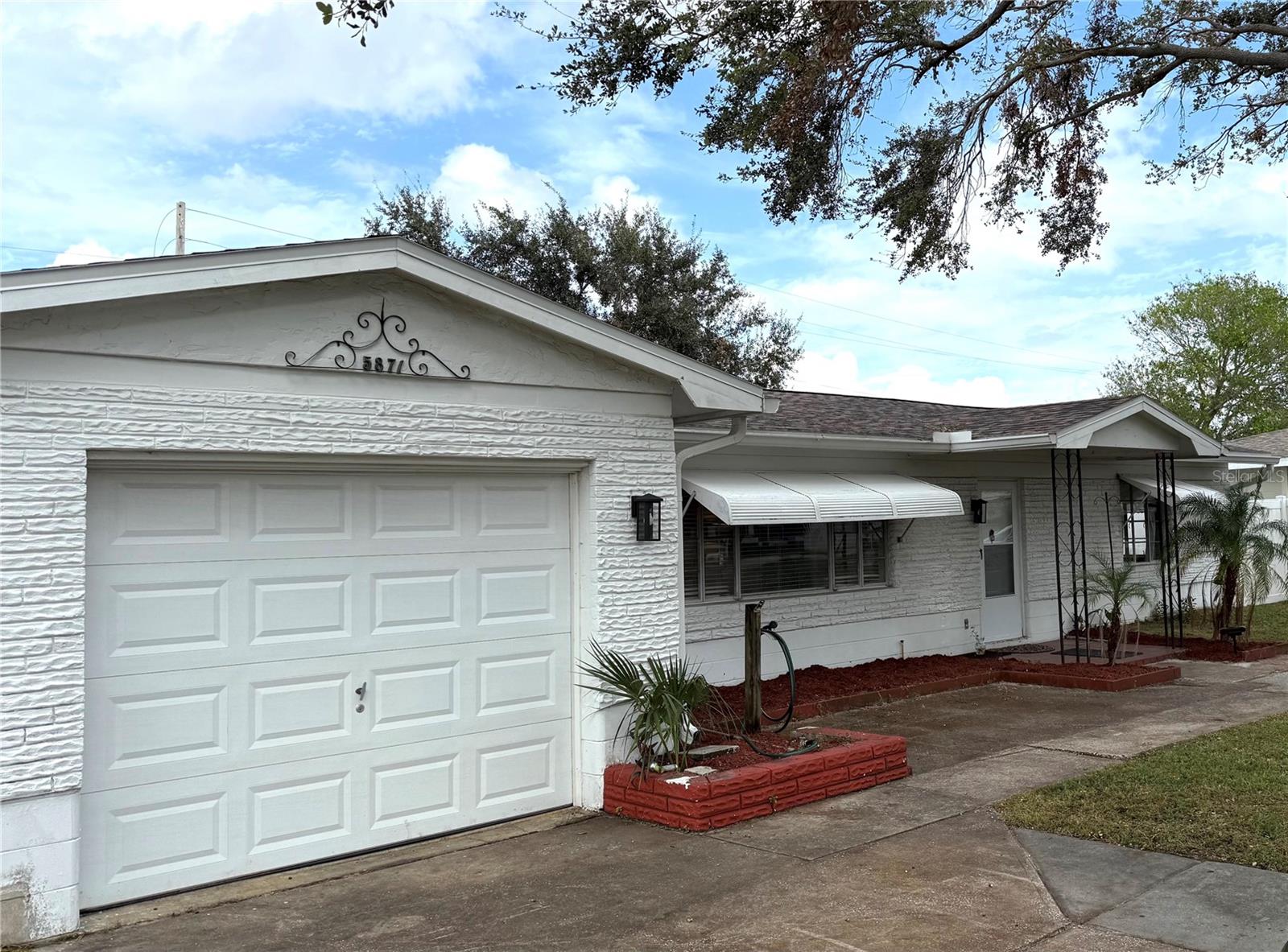 5871 52ND AVE N, KENNETH CITY, FL, 33709