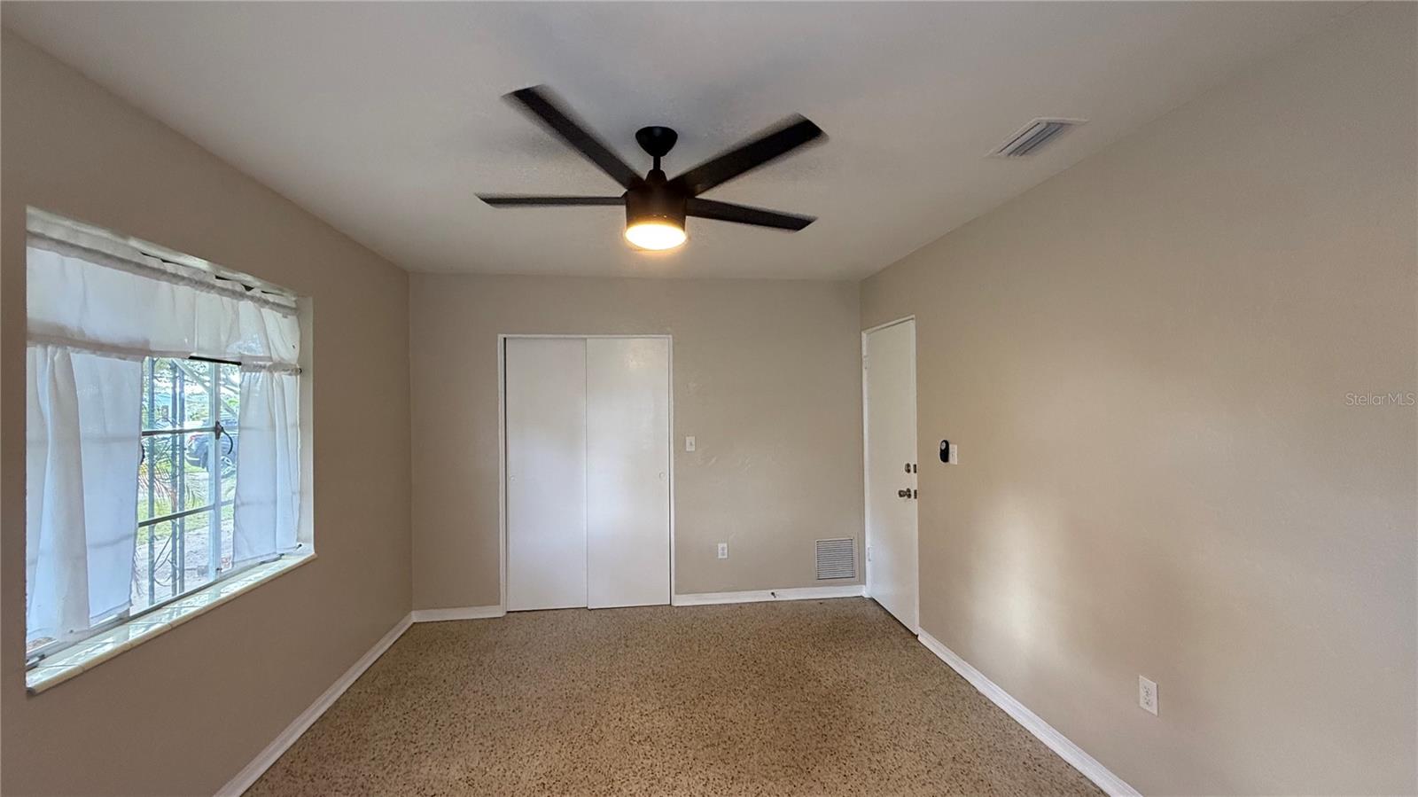5871 52ND AVE N, KENNETH CITY, FL, 33709