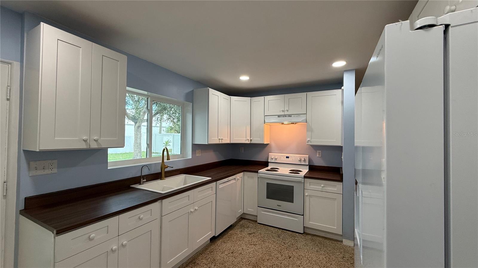 5871 52ND AVE N, KENNETH CITY, FL, 33709