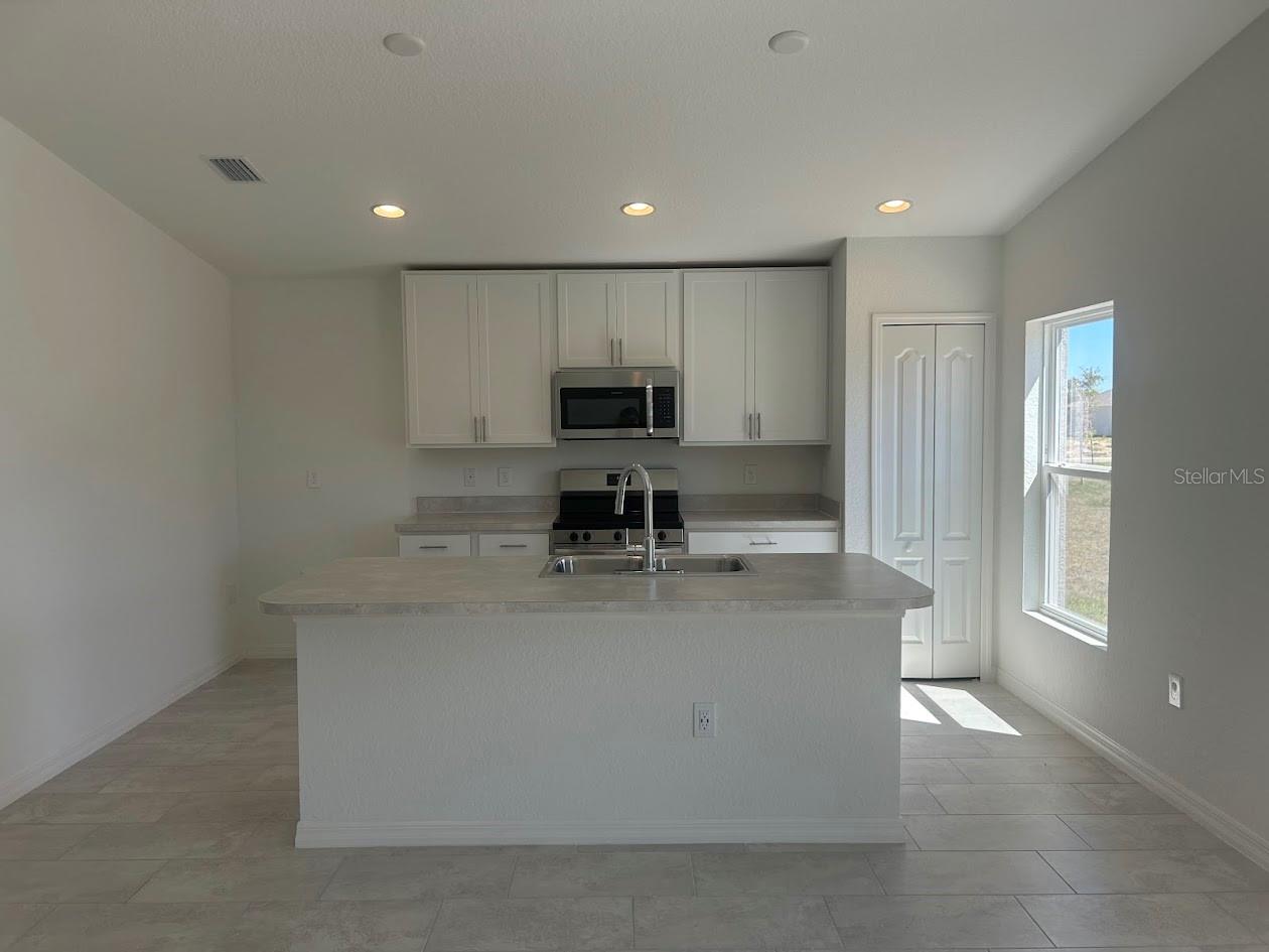 216 HARPER ESTATES CIR, LAKE WALES, FL, 33859