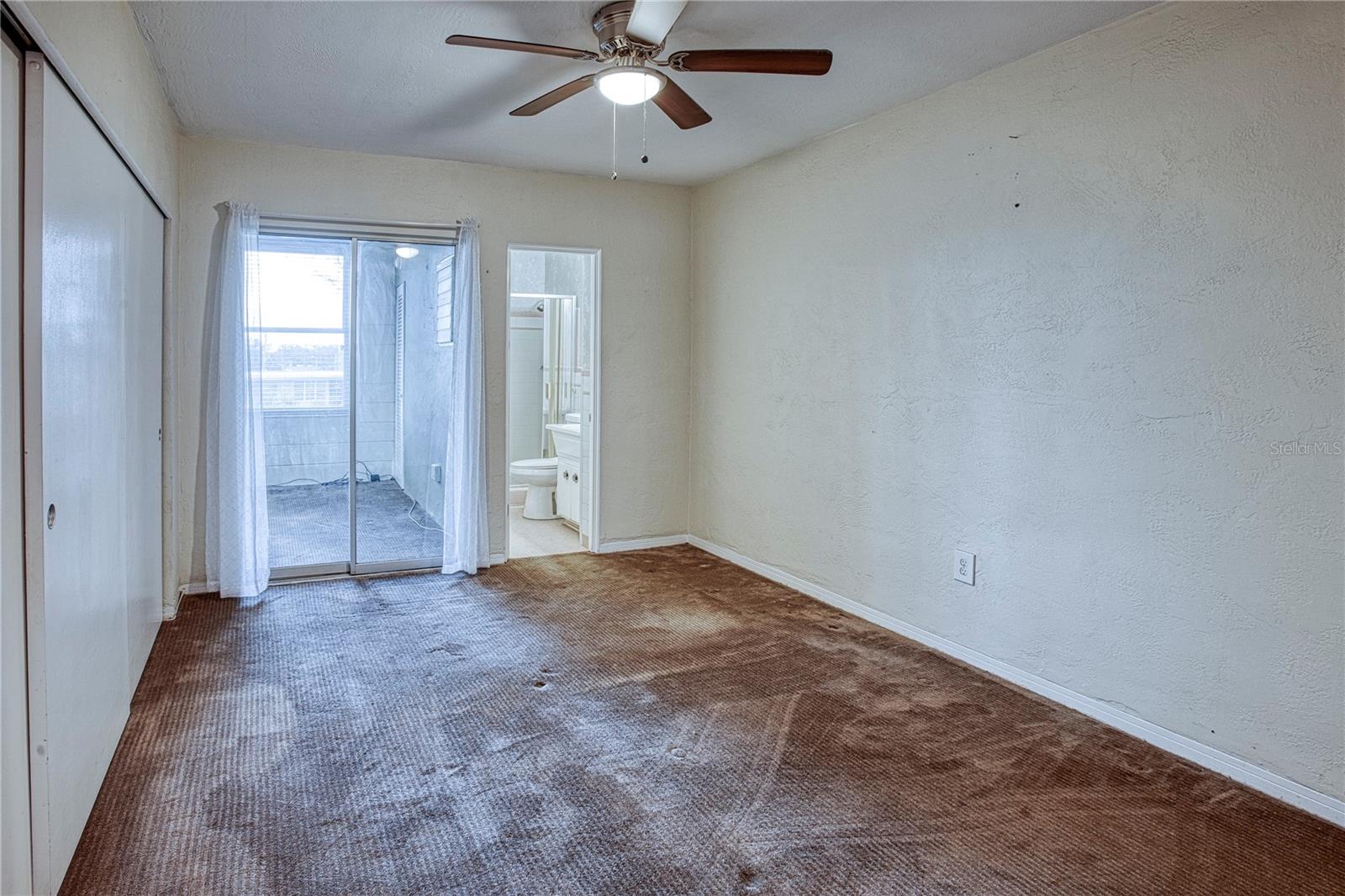 4300 58TH ST N #2001, KENNETH CITY, FL, 33709