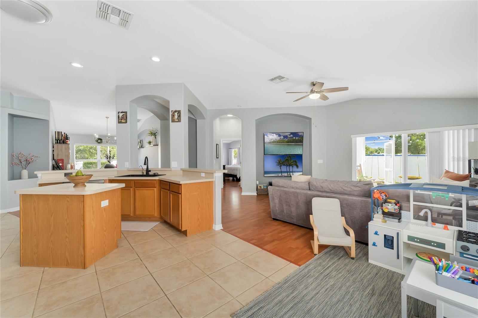 239 BRONZE LEAF CT, APOPKA, FL, 32703