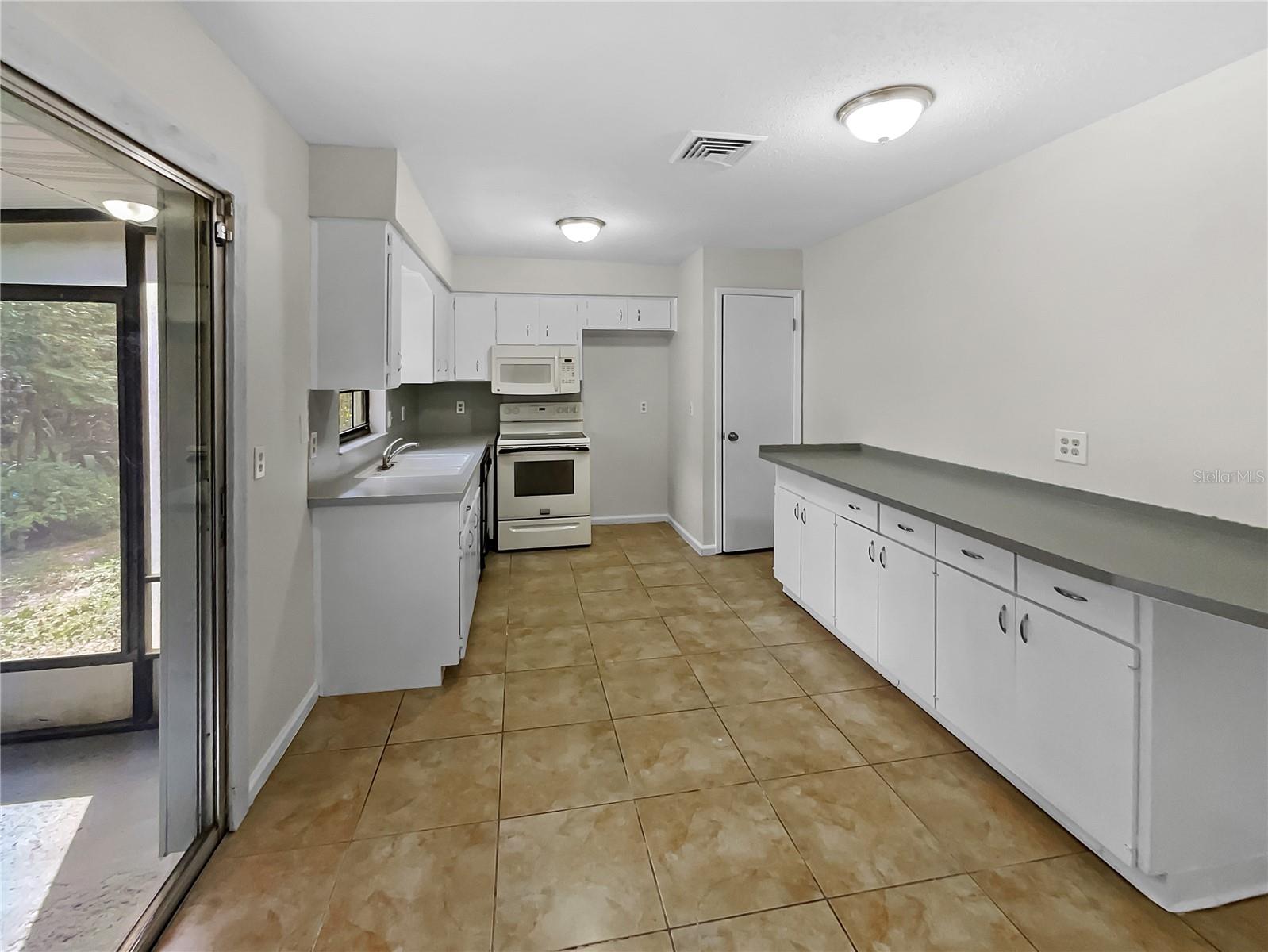 6728 FARRIS DR, LAKELAND, FL, 33811