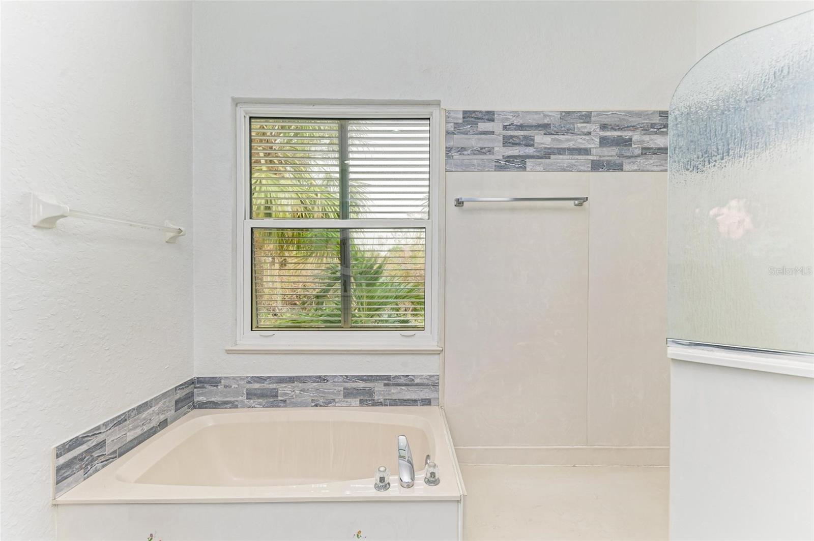 2501 BROAD ST, NOKOMIS, FL, 34275