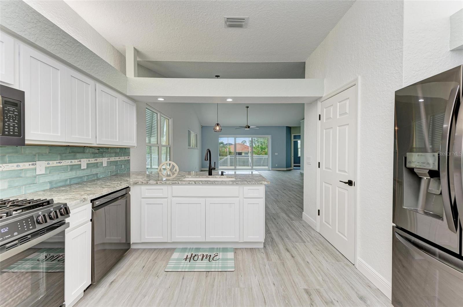 2501 BROAD ST, NOKOMIS, FL, 34275
