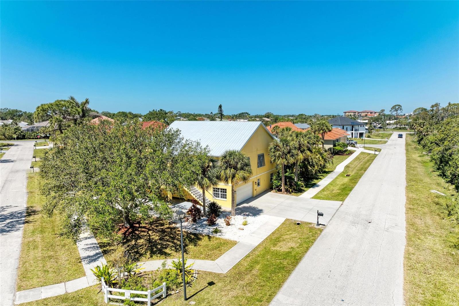 2501 BROAD ST, NOKOMIS, FL, 34275