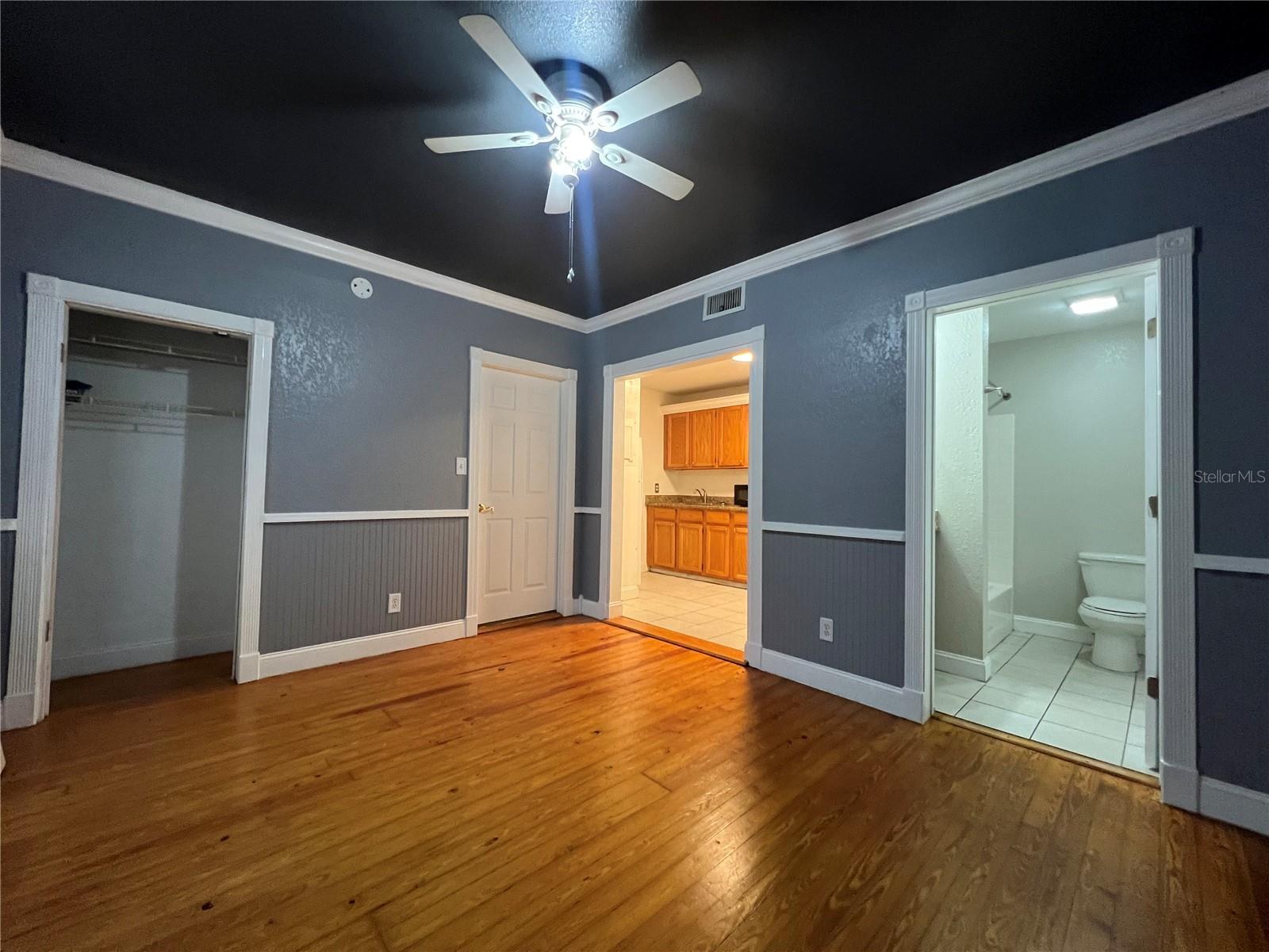530 S HIGHLAND ST, MOUNT DORA, FL, 32757